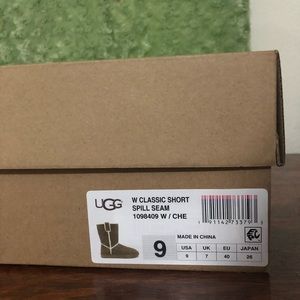 Ugg Classic Short Spill Seam